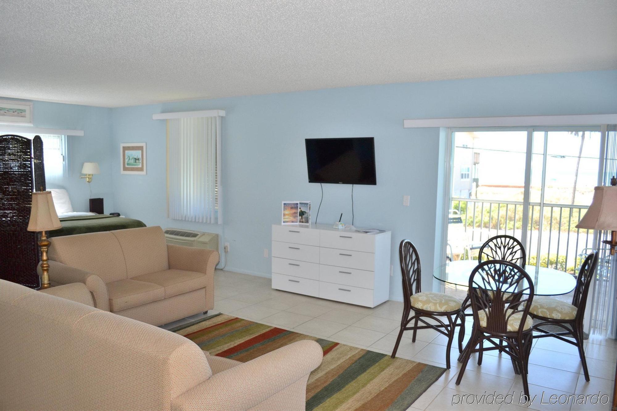 בראדנטון ביץ' Silver Surf Gulf Beach Resort מראה חיצוני תמונה