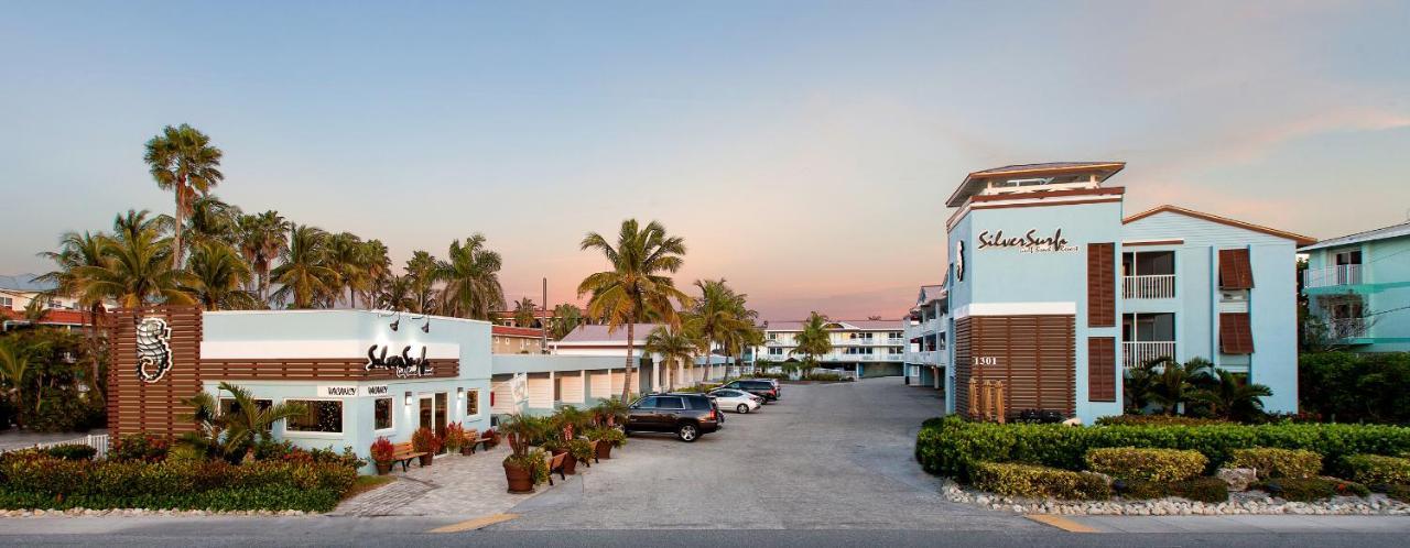 בראדנטון ביץ' Silver Surf Gulf Beach Resort מראה חיצוני תמונה